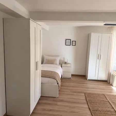 78 - Modern